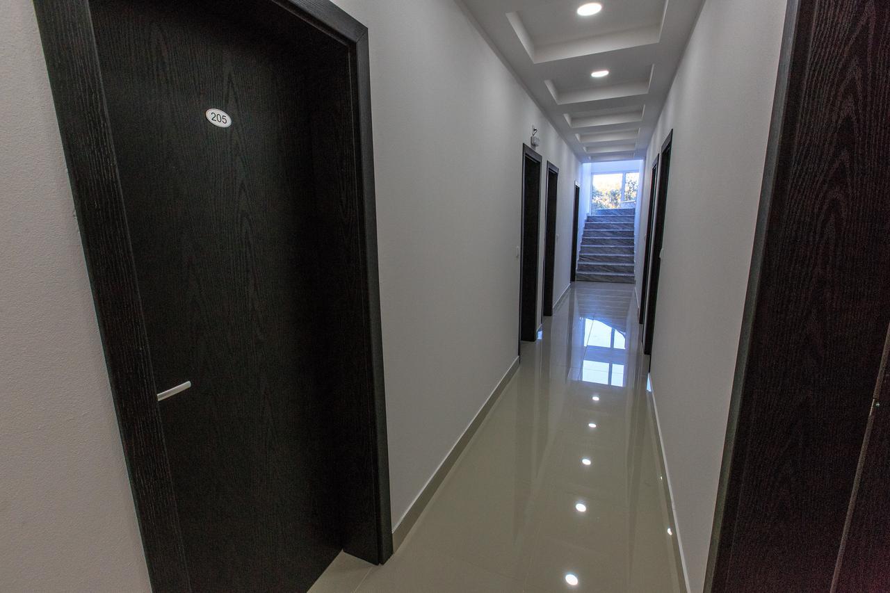 Scandinavian Hotel - Ulcinj Ulqin المظهر الخارجي الصورة