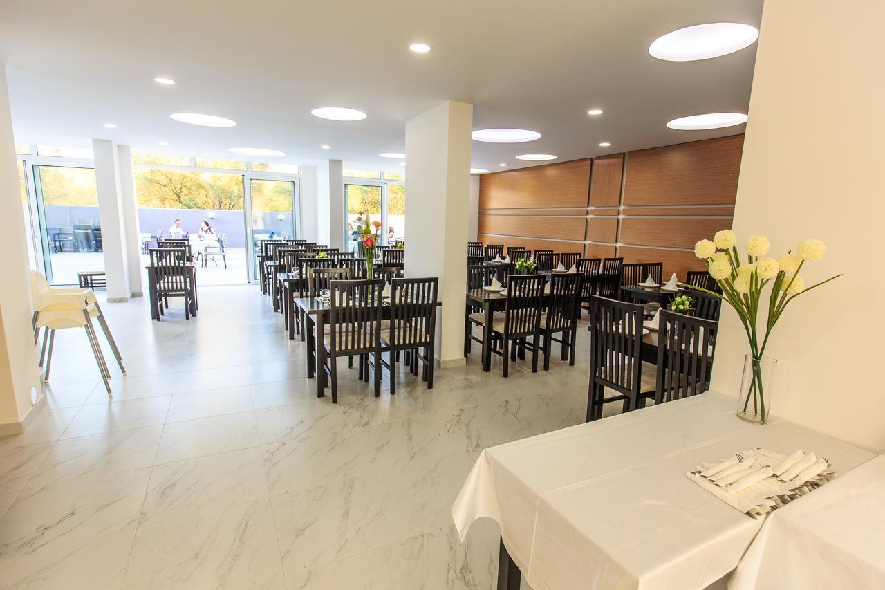 Scandinavian Hotel - Ulcinj Ulqin المظهر الخارجي الصورة