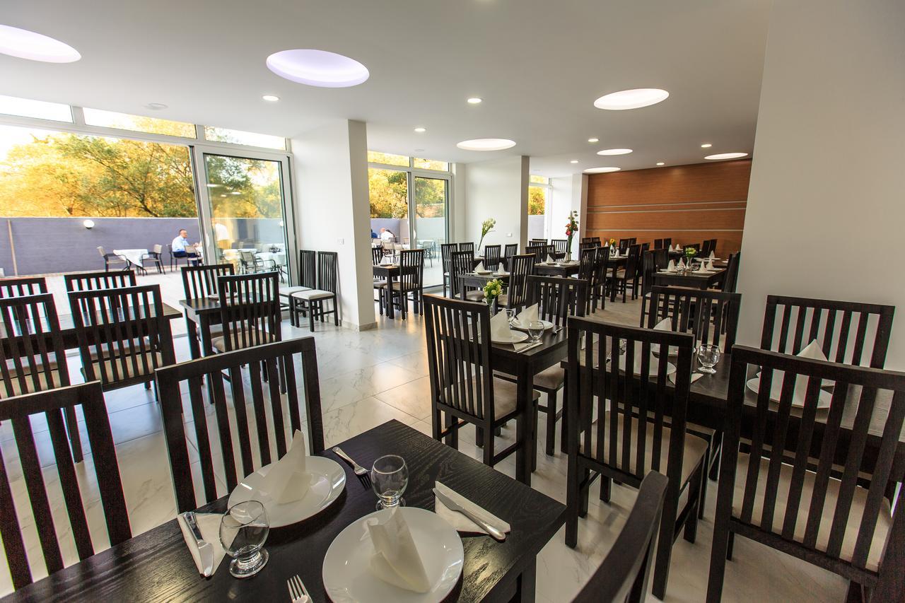 Scandinavian Hotel - Ulcinj Ulqin المظهر الخارجي الصورة